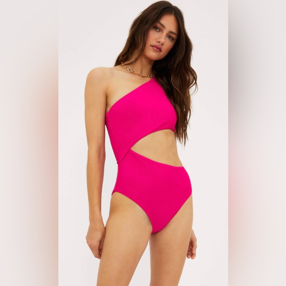 NWT Beach Riot Celine Ribbed One Piece. Size Large.